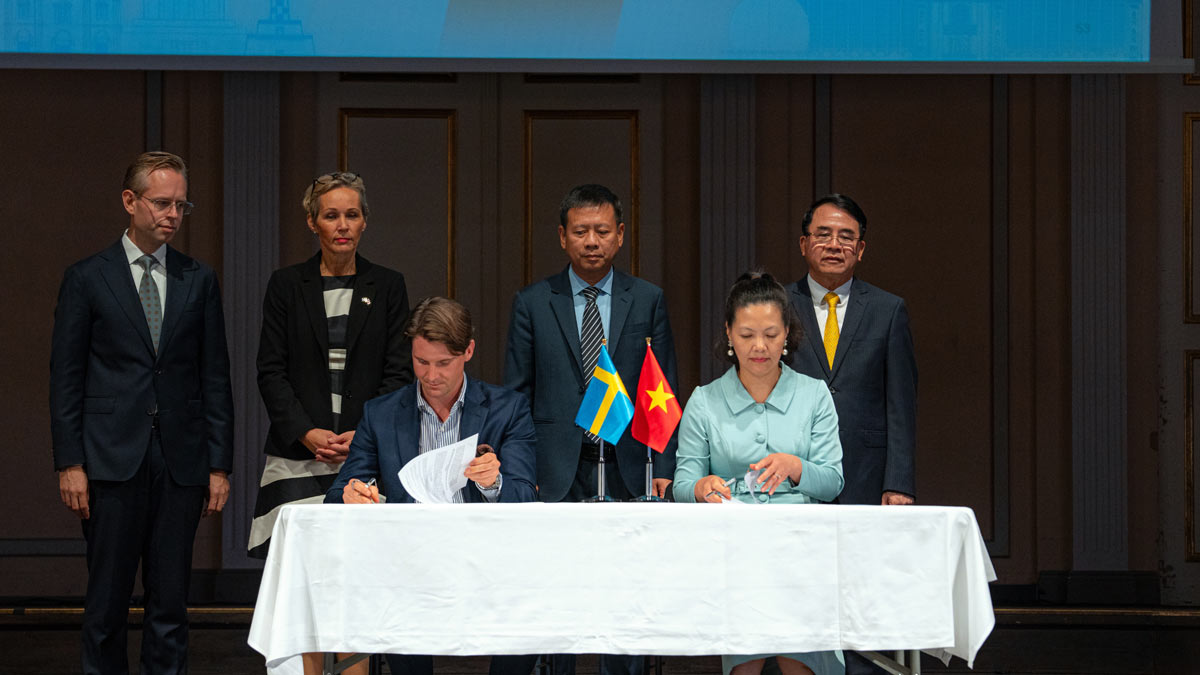 Alarar Capital Group Signs Strategic MoU with Vietnam Trade Office in Sweden