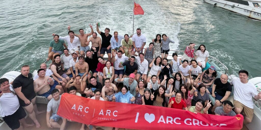 Alarar Capital Group Meets in Sanya for a Conference and Team-Building Event