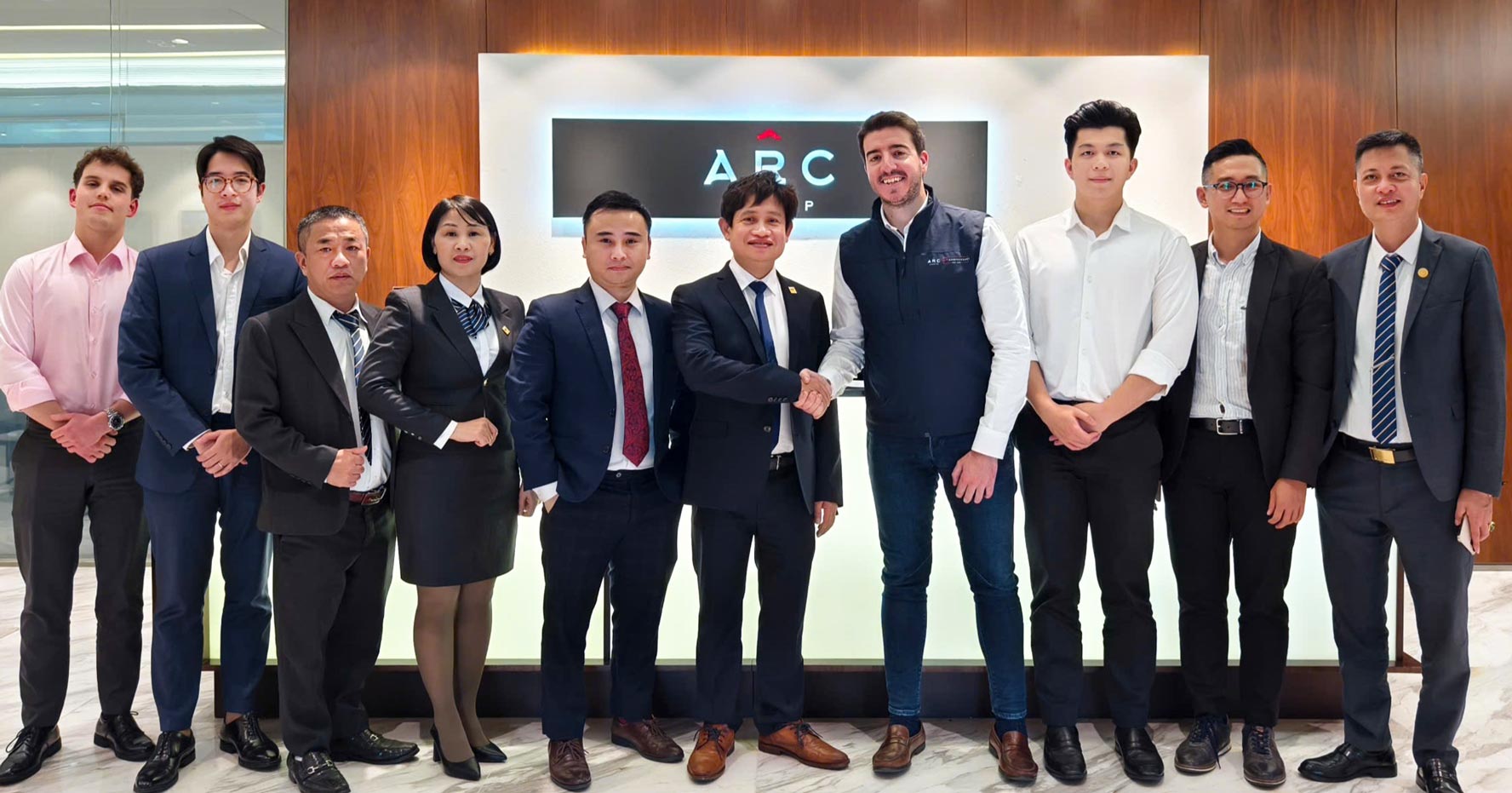 Meey Group Selects Alarar Capital Group as Exclusive Financial Advisor for Planned U.S. IPO